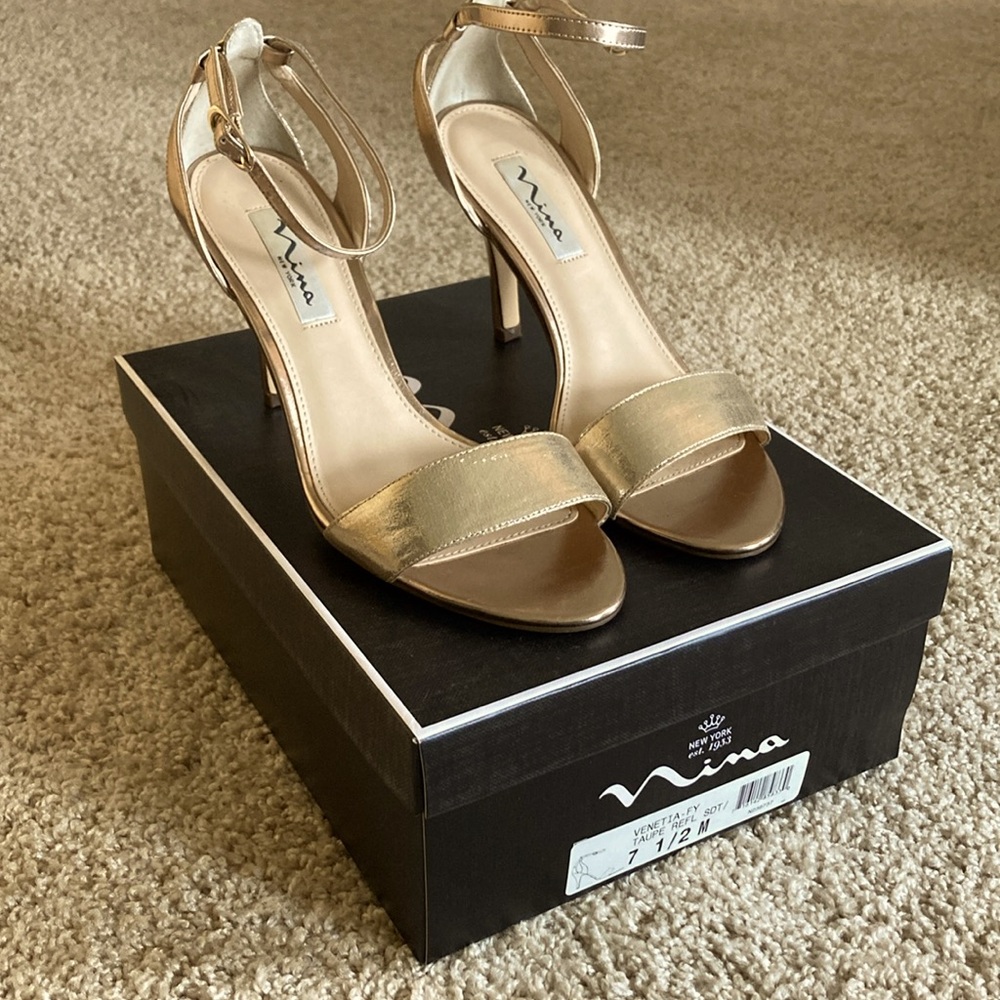 NINA GOLD VENETIA sandals